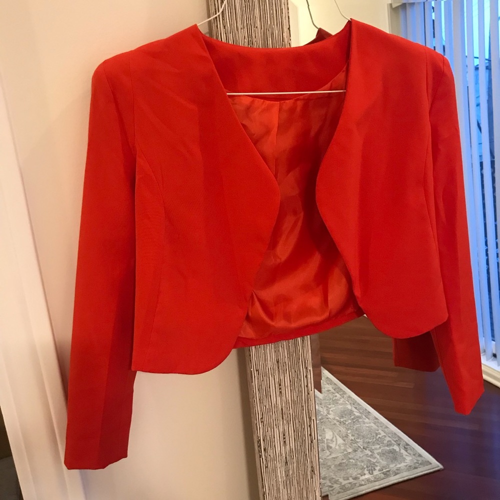 Blazer - Picture 3 of 3